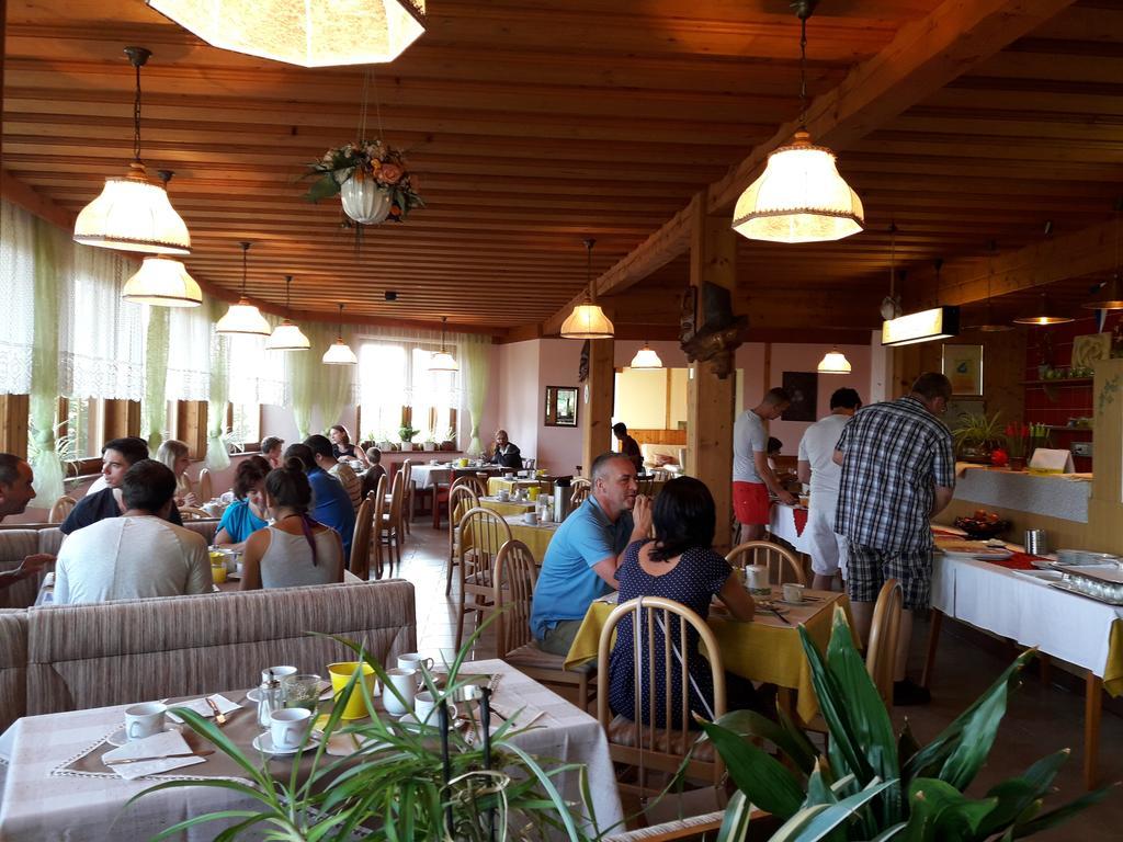 Ferienpension Garni Hubert Rigelnik Sankt Kanzian am Klopeiner See Buitenkant foto